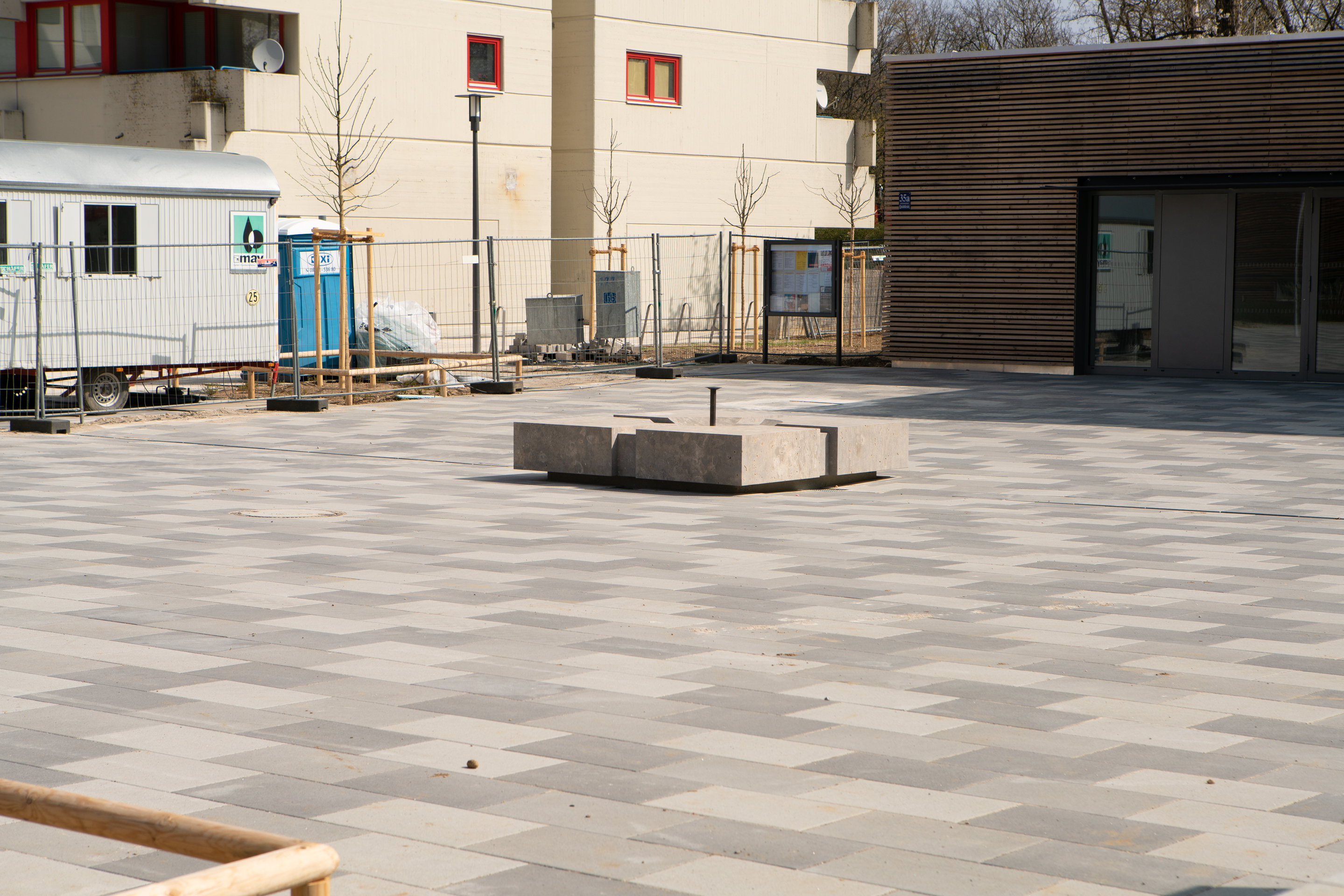 06.04.2019 - Frühling an der neuen Kirche Christus Erlöser Gemeinde