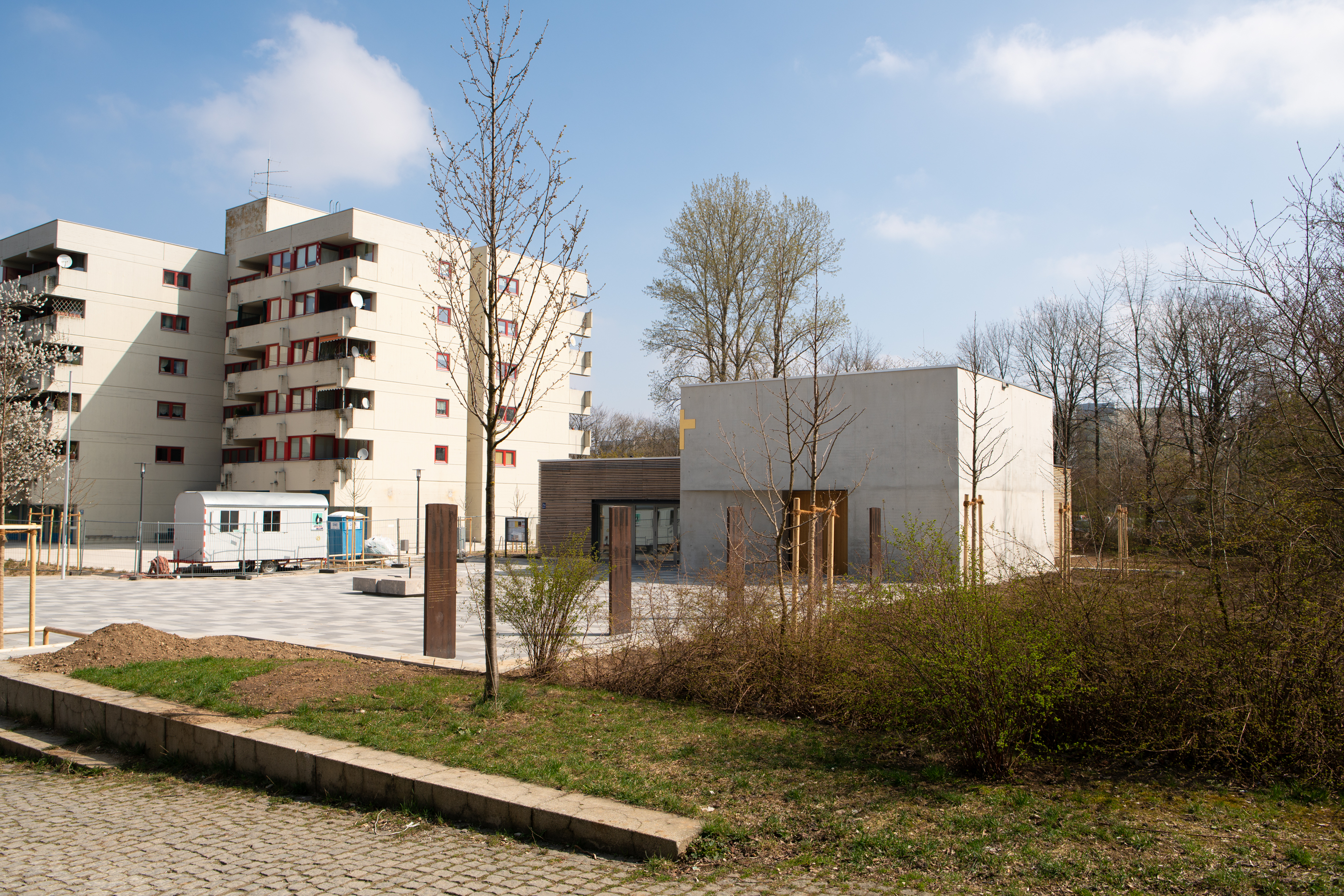 06.04.2019 - Frühling an der neuen Kirche Christus Erlöser Gemeinde