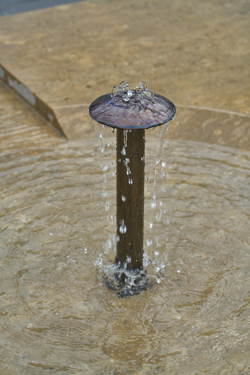 29.04.2019 - Endlich sprudelt der Brunnen auf der Christus Erlöser Gemeinde