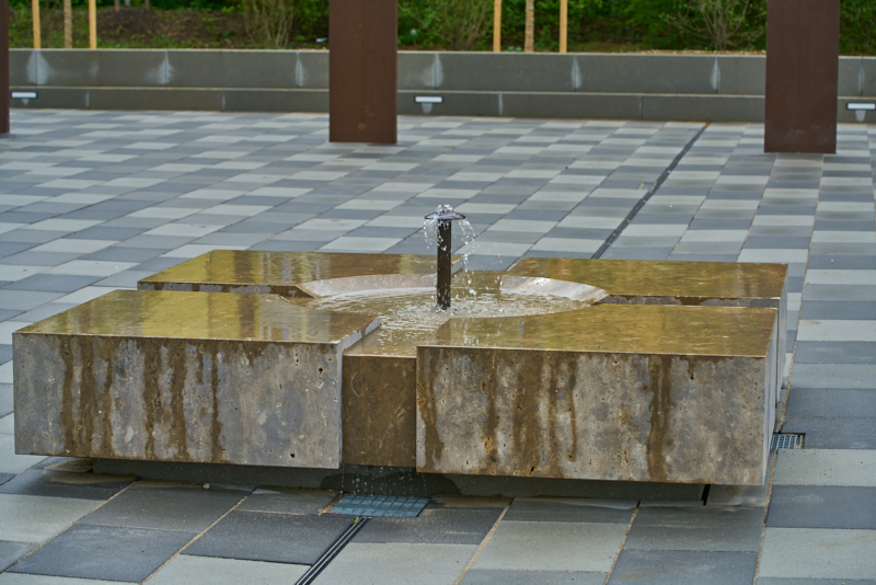 29.04.2019 - Endlich sprudelt der Brunnen auf der Christus Erlöser Gemeinde