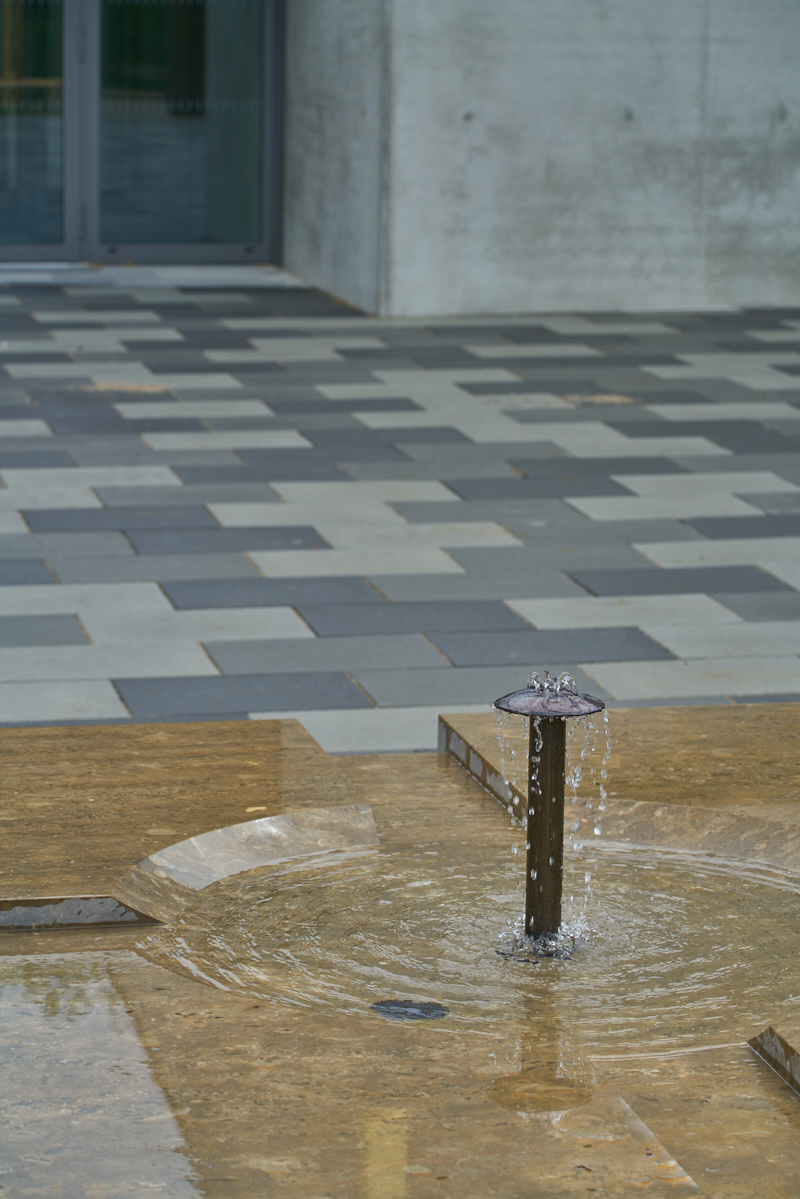 29.04.2019 - Endlich sprudelt der Brunnen auf der Christus Erlöser Gemeinde