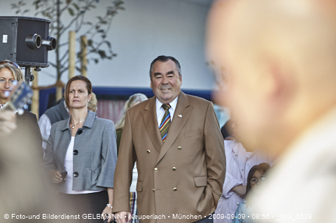 09.09.2009 - unser Einkaufszentrum life im Plettzentrum hat heute eröffnet.