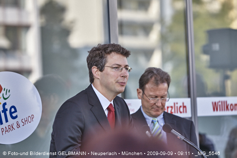 09.09.2009 - unser Einkaufszentrum life im Plettzentrum hat heute eröffnet.