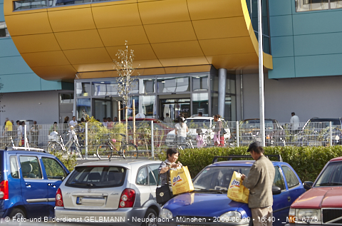 09.09.2009 - unser Einkaufszentrum life im Plettzentrum hat heute eröffnet.