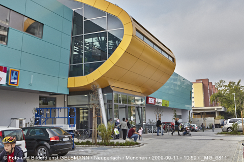 09.09.2009 - unser Einkaufszentrum life im Plettzentrum hat heute eröffnet.