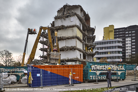 13.11.2014 - Abriss des Bürohaus am Peschelanger 3