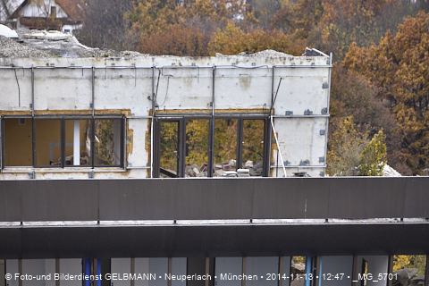 13.11.2014 - Abriss des Bürohaus am Peschelanger 3