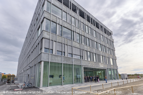 20.10.2025 - REVO, Siemens, Carl-Wery, S-Bahn, Neuperlach-Süd