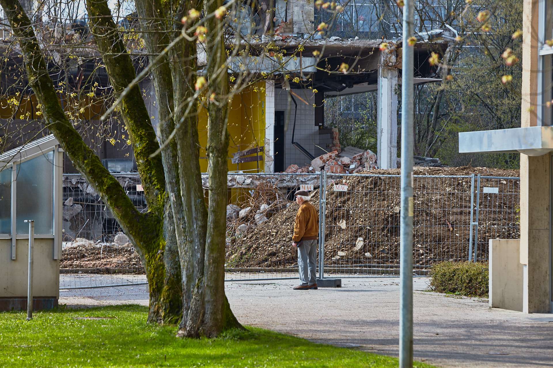 Plettzentrum-Abrissarbeiten am 17.04.2012