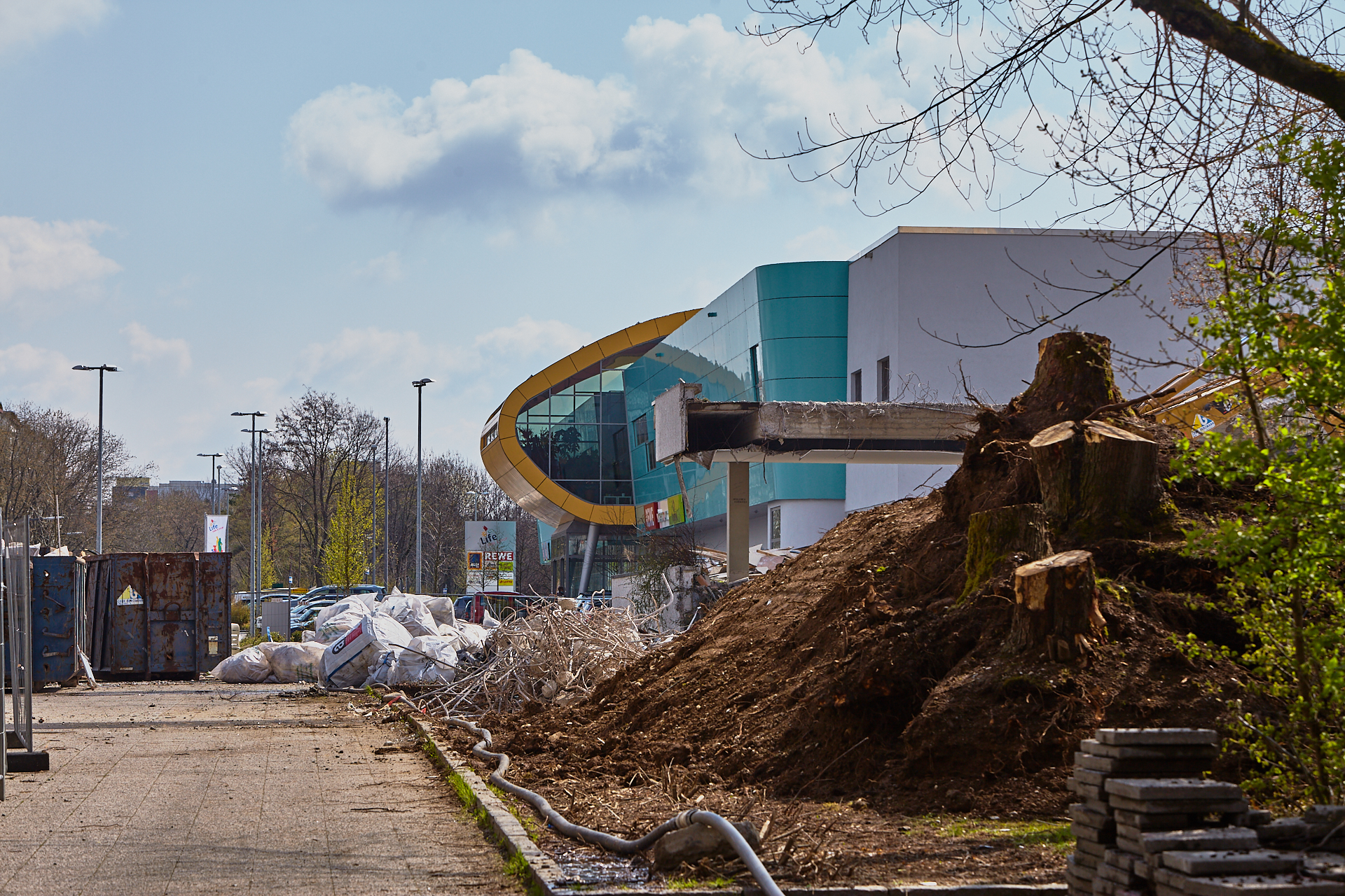 Plettzentrum-Abrissarbeiten am 17.04.2012