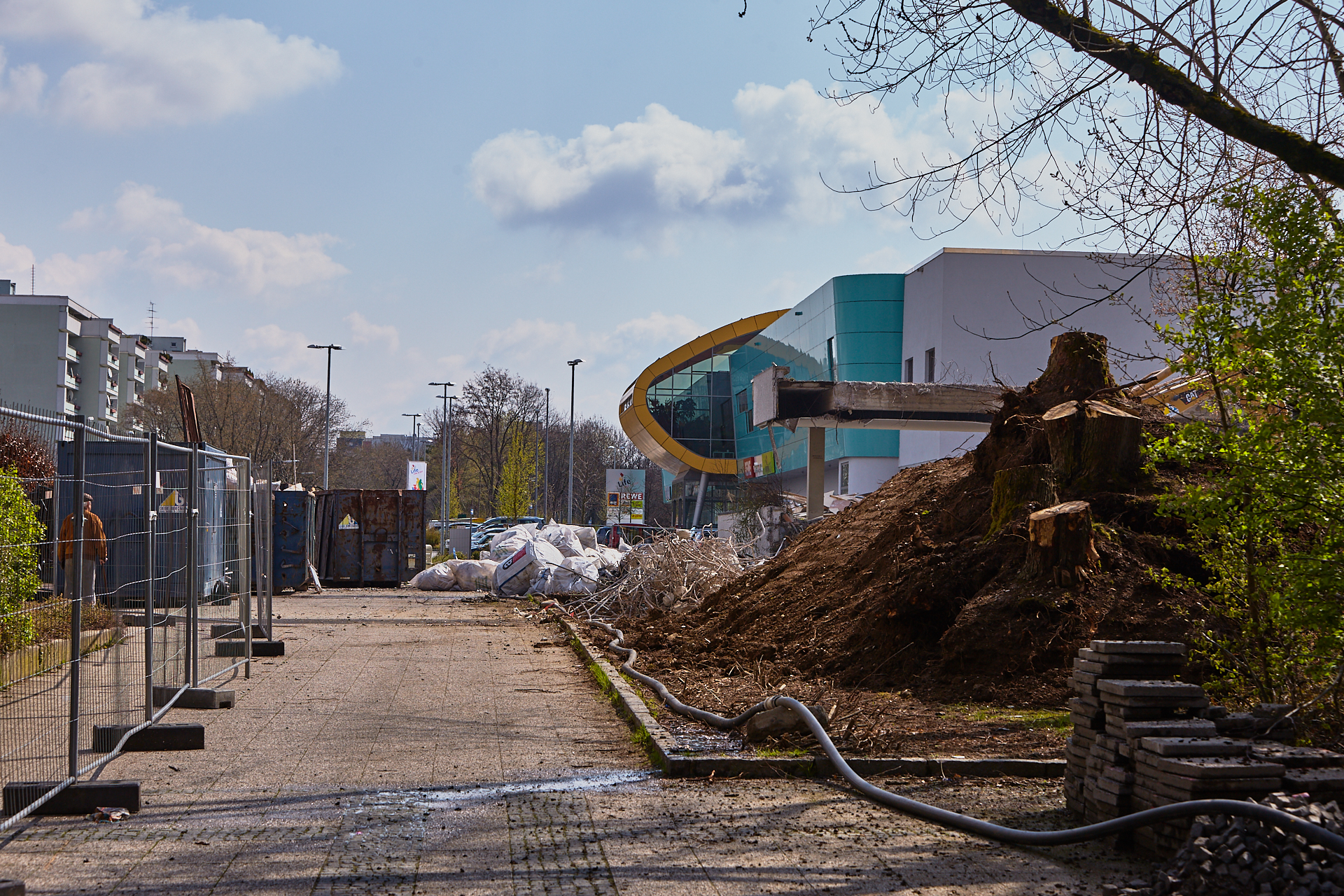 Plettzentrum-Abrissarbeiten am 17.04.2012