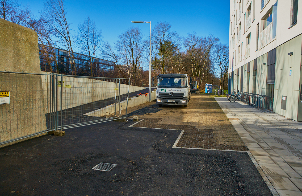 Neuperlach, das Plettzentrum und LAO-Haus