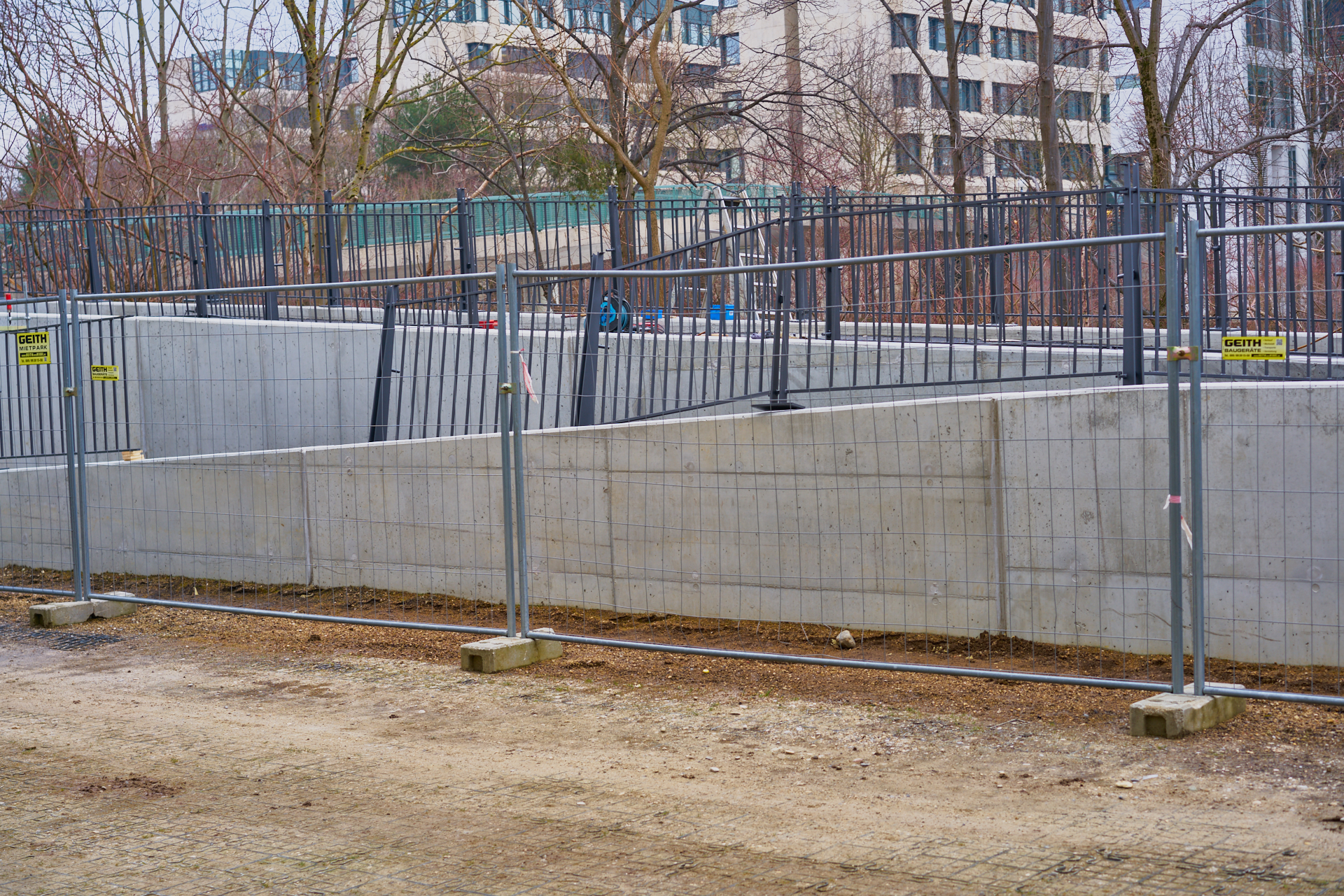 Neuperlach, das Plettzentrum und LAO-Haus