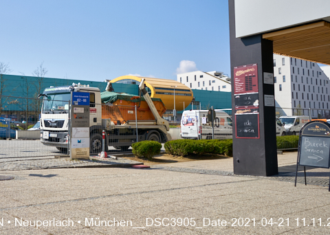 21.04.2016 - Der Parkplatz von unserem Plettzentrum wird für neue Gebäude aufgerissen