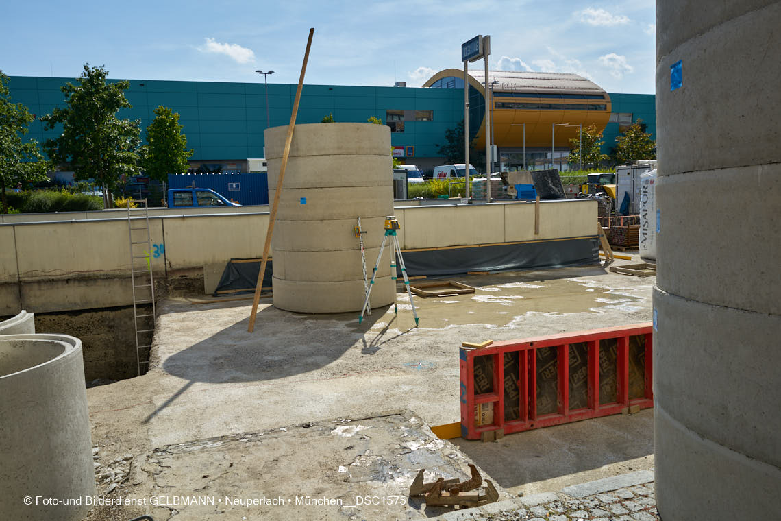 14.09.2021 - Baustelle Plettzentrum in Neuperlach