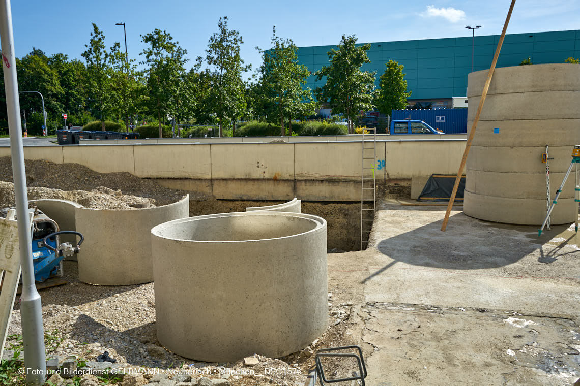 14.09.2021 - Baustelle Plettzentrum in Neuperlach