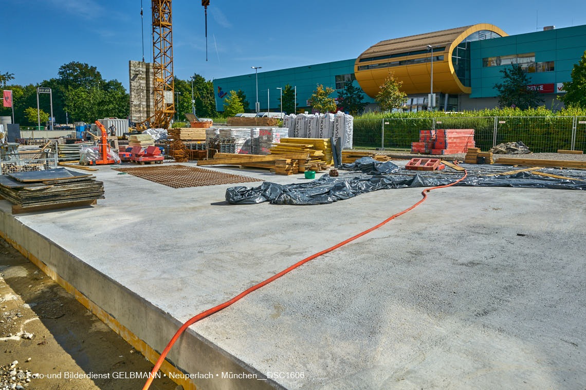 14.09.2021 - Baustelle Plettzentrum in Neuperlach