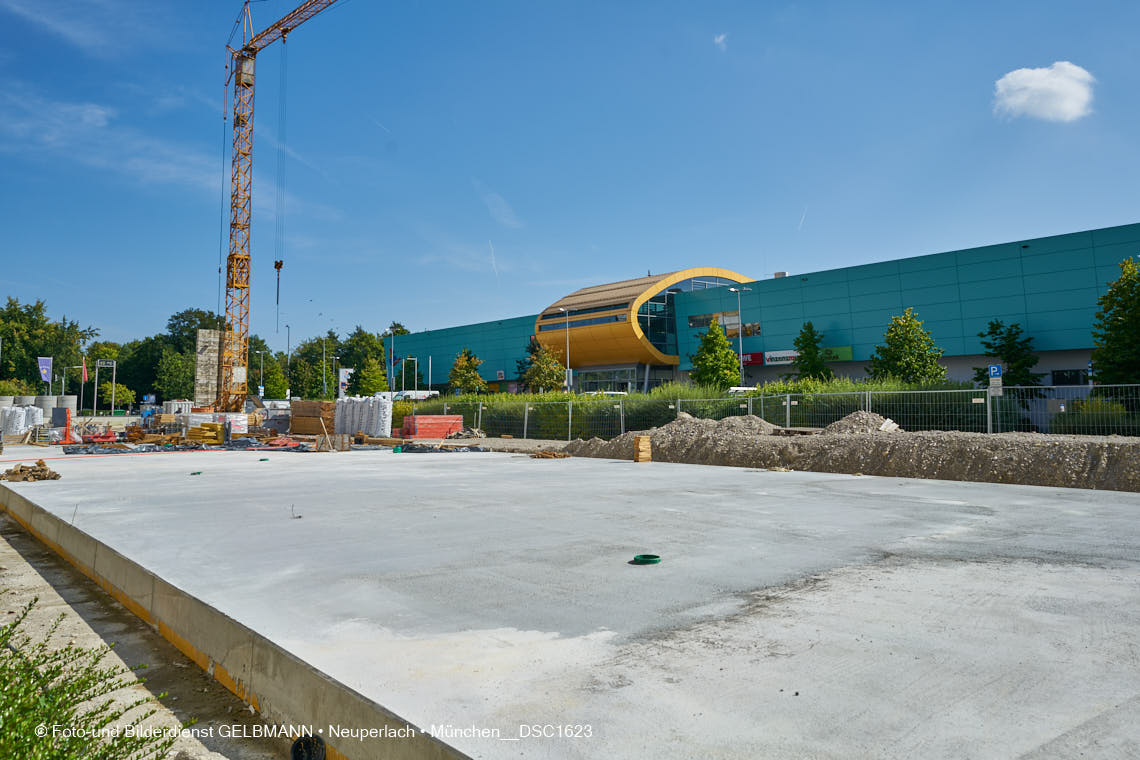 14.09.2021 - Baustelle Plettzentrum in Neuperlach