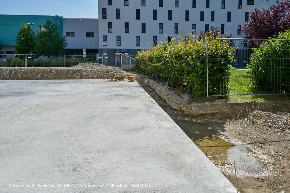 14.09.2021 - Baustelle Plettzentrum in Neuperlach
