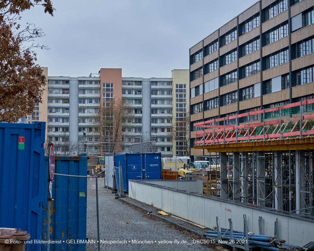 26.11.2021 - Baustelle Plettzentrum zur Montessori Schule in Neuperlach