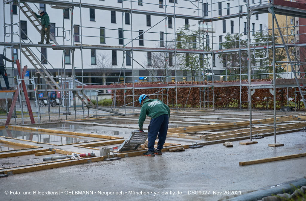 26.11.2021 - Baustelle Plettzentrum zur Montessori Schule in Neuperlach