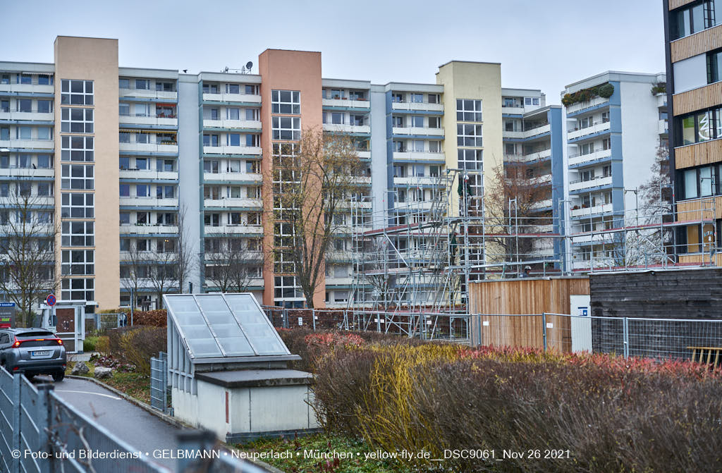 26.11.2021 - Baustelle Plettzentrum zur Montessori Schule in Neuperlach