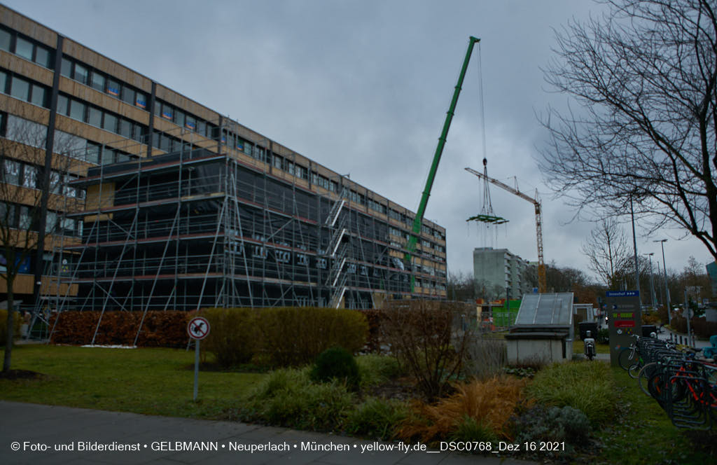 16.12.2021 -Holzmodulen für den Neubau der Internationale Montessorischule