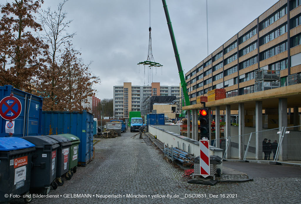 16.12.2021 -Holzmodulen für den Neubau der Internationale Montessorischule