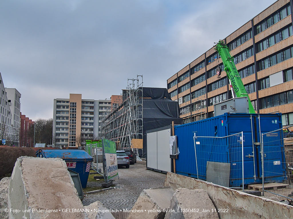 12.01.2022 - Baustelle zur Montessori Schule im Plettzentrum Neuperlach