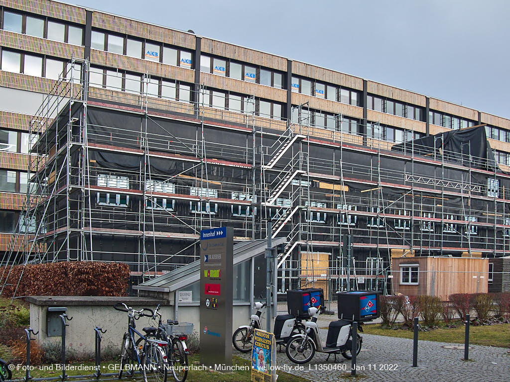 12.01.2022 - Baustelle zur Montessori Schule im Plettzentrum Neuperlach