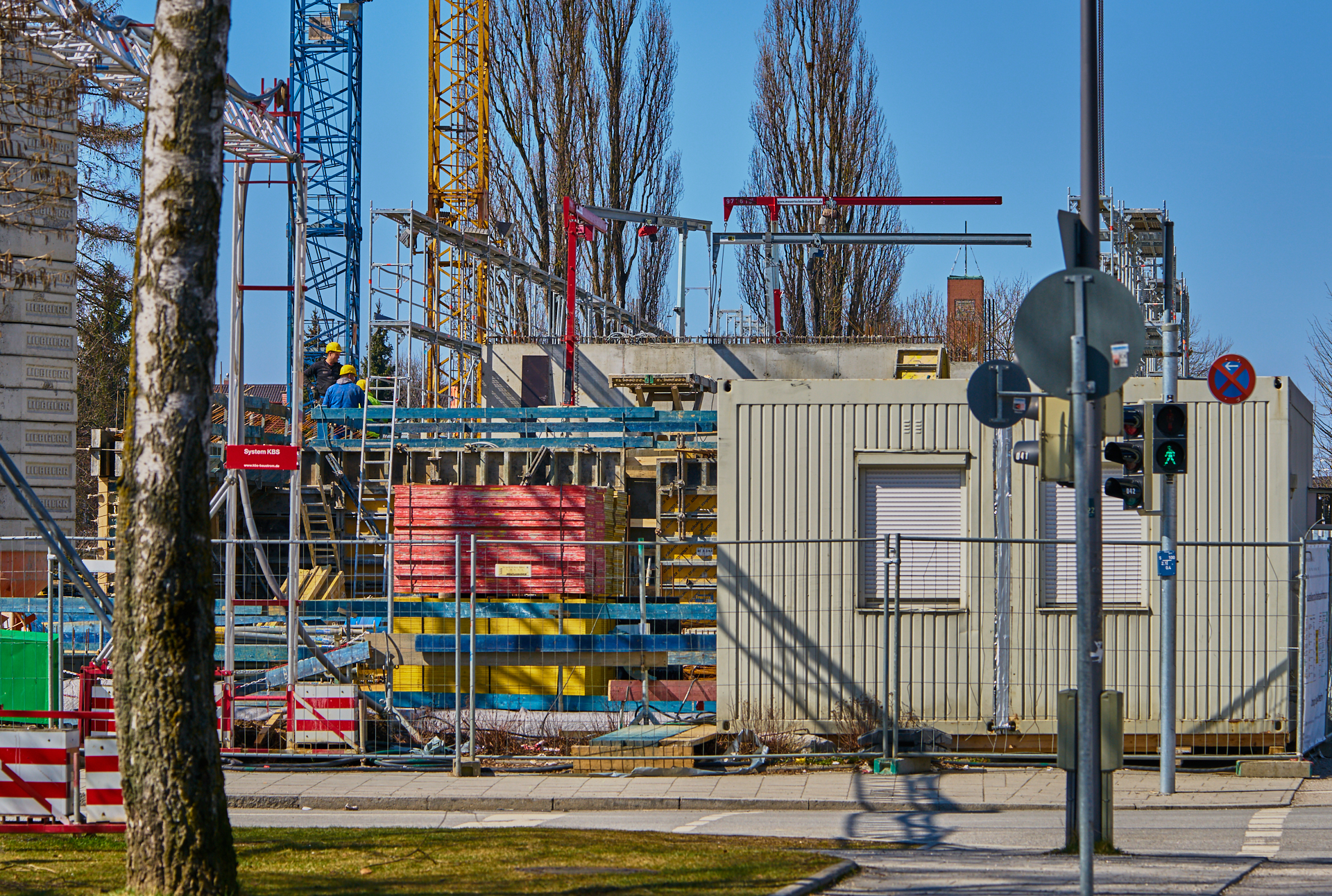 24.03.2018 - Baustelle Maikäfersiedlung in der Bad Schachener Straße in Neuperlach