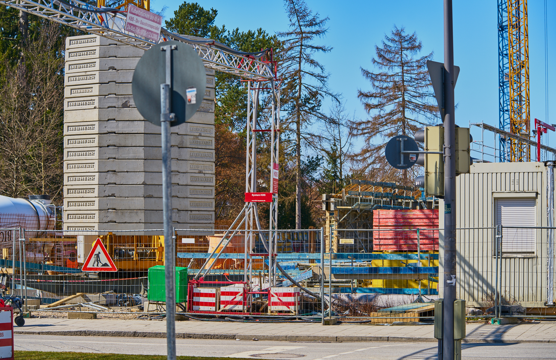 24.03.2018 - Baustelle Maikäfersiedlung in der Bad Schachener Straße in Neuperlach