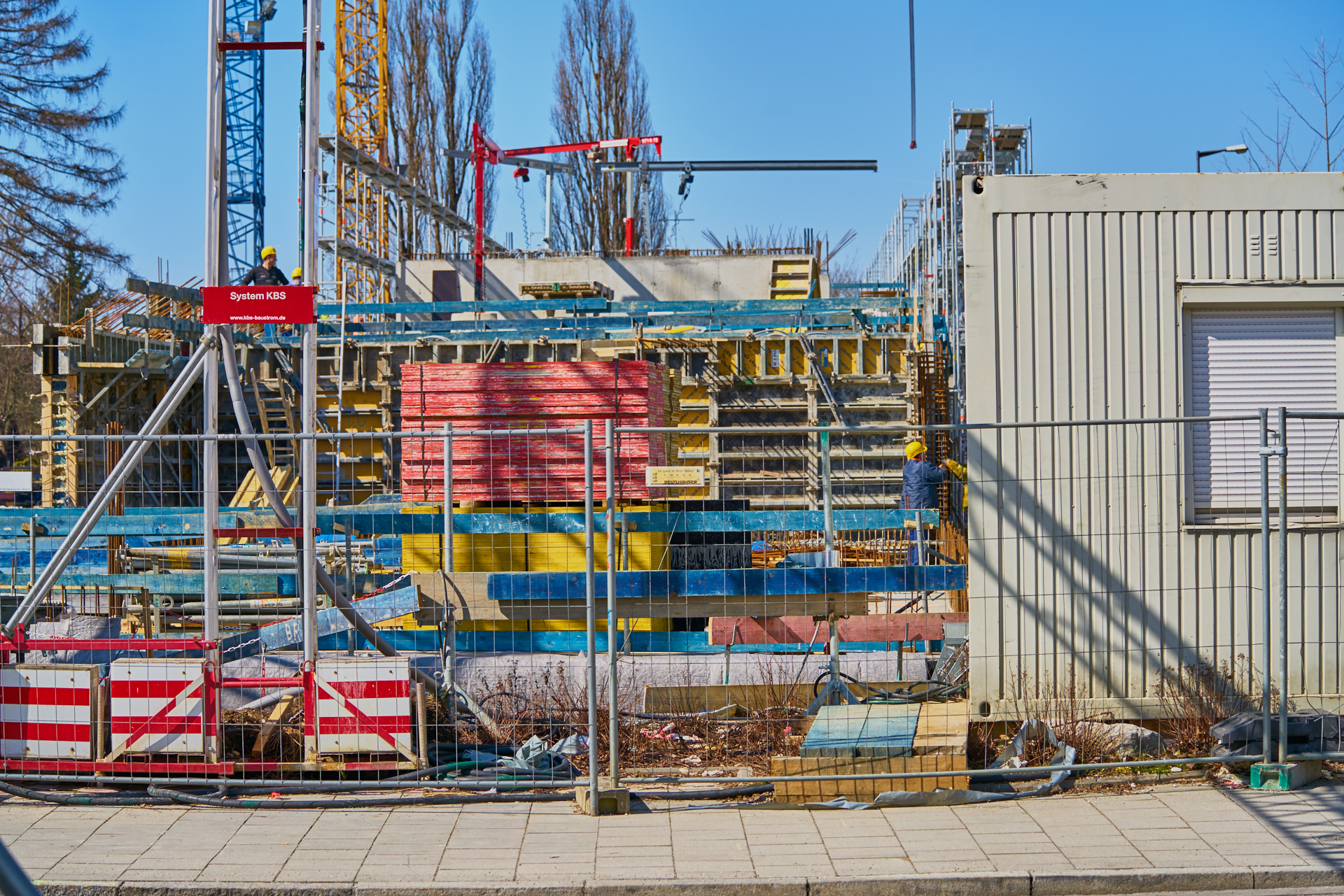 24.03.2018 - Baustelle Maikäfersiedlung in der Bad Schachener Straße in Neuperlach