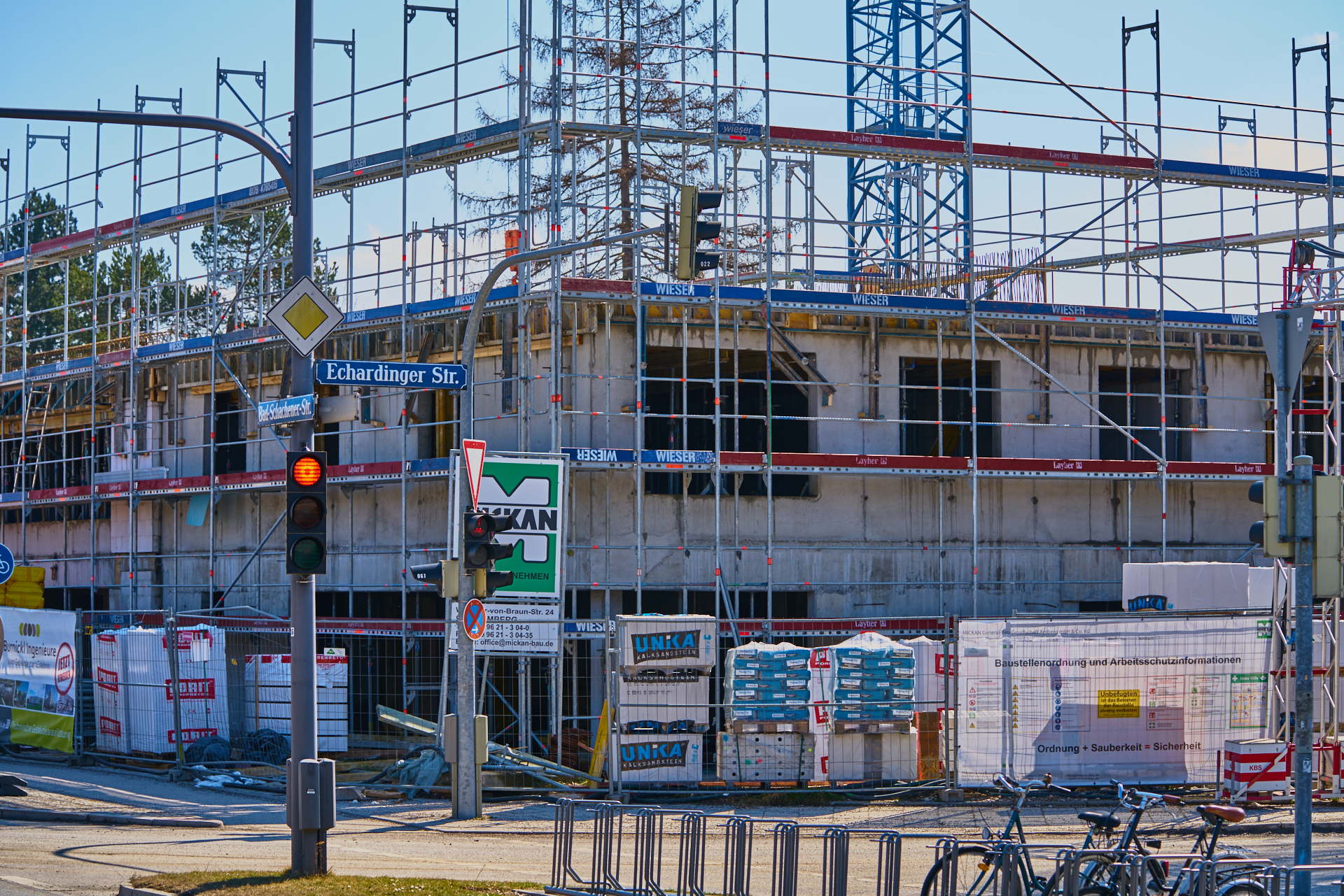 24.03.2018 - Baustelle Maikäfersiedlung in der Bad Schachener Straße in Neuperlach