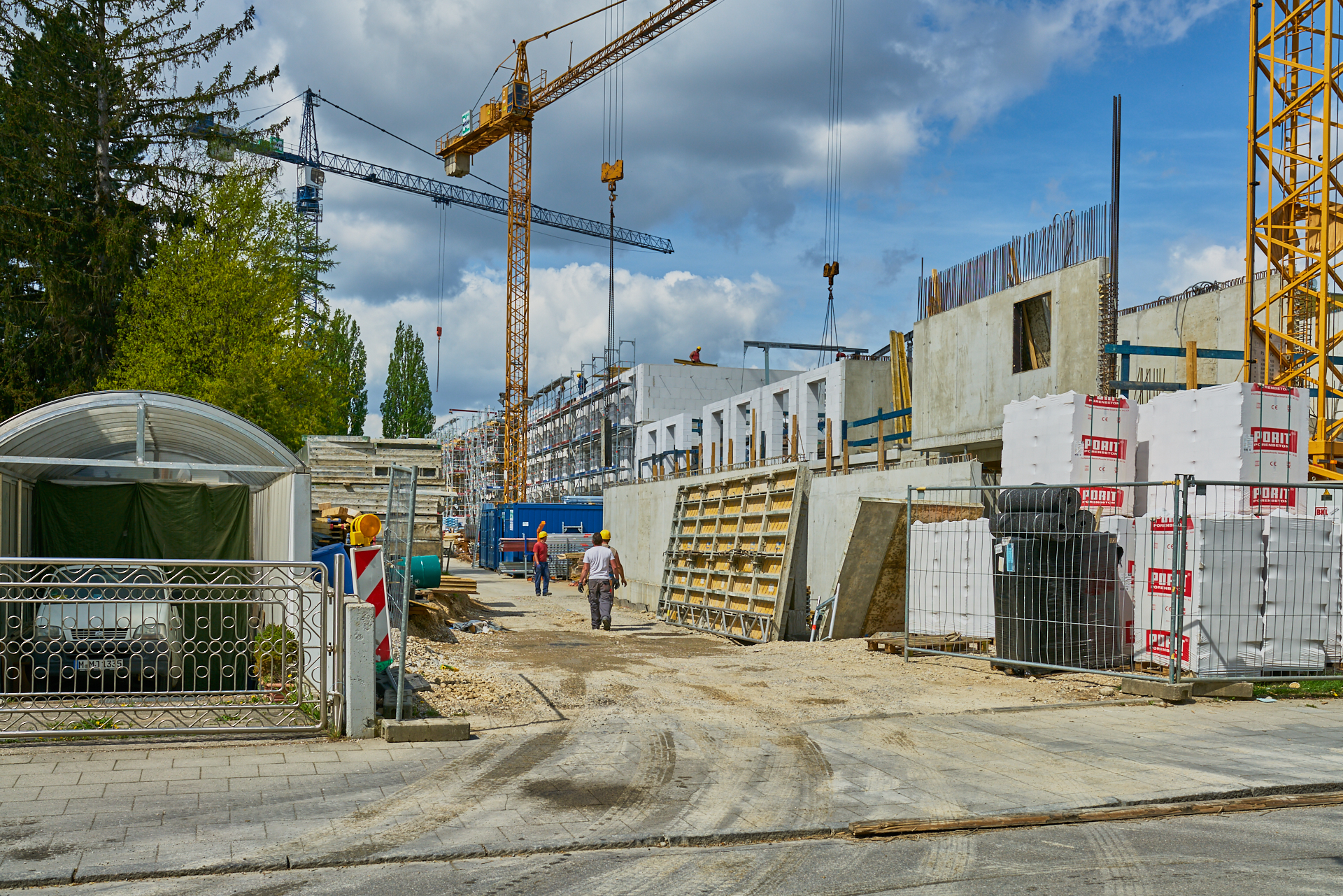 24.04.2018 - Baustelle Maikäfersiedlung in der Bad Schachener Straße in Neuperlach