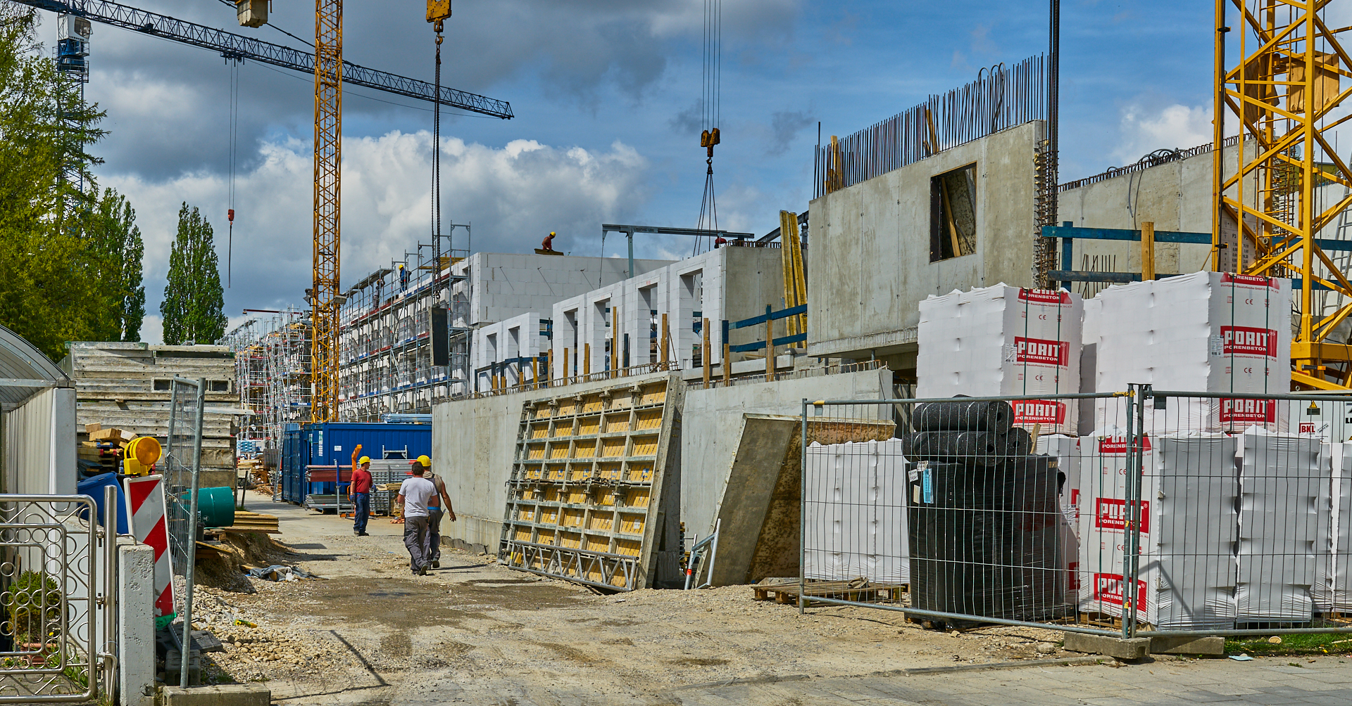 24.04.2018 - Baustelle Maikäfersiedlung in der Bad Schachener Straße in Neuperlach