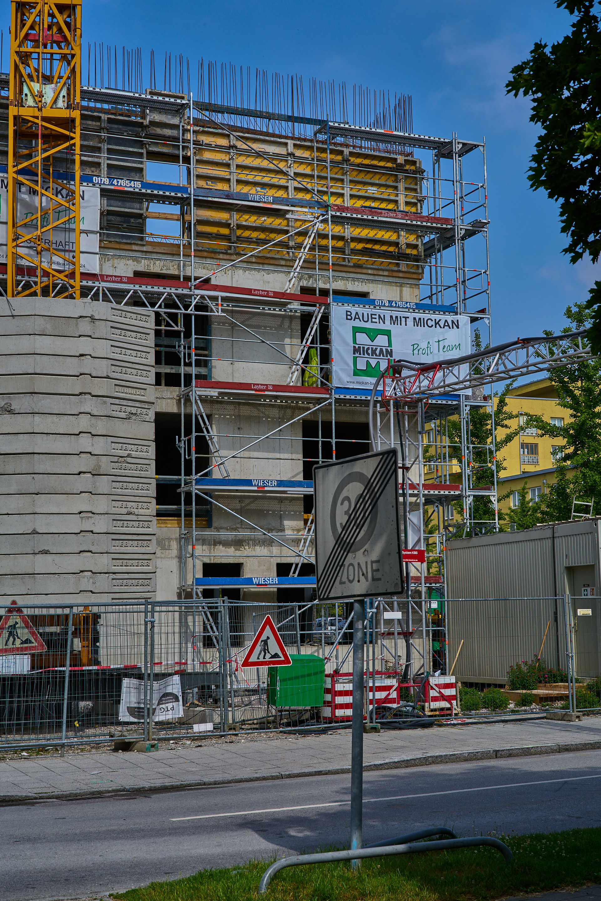 08.06.2018 - Baustelle Maikäfersiedlung in der Bad Schachener Straße in Neuperlach