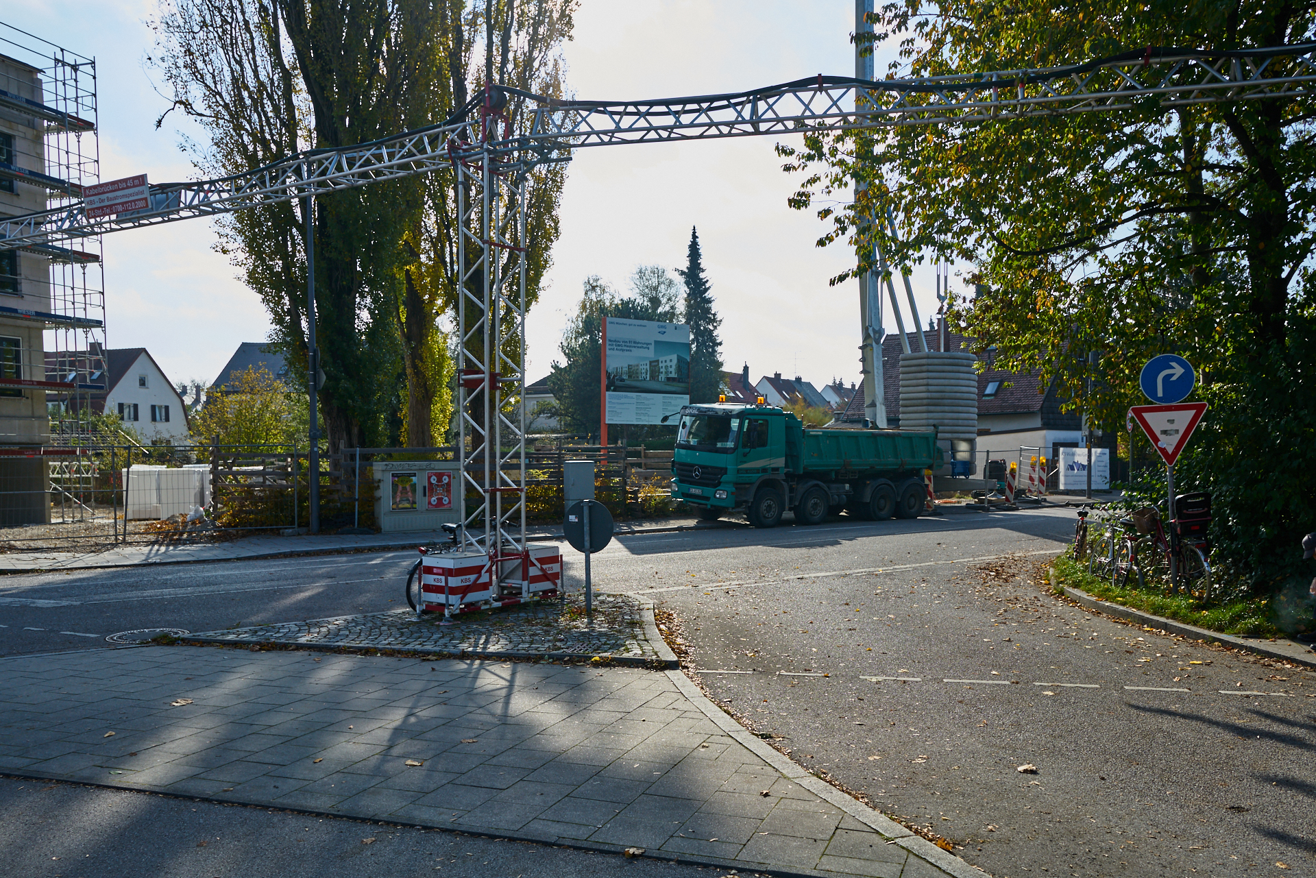 26.10.2018 - Baustelle Maikäfersiedlung in der Bad Schachener Straße in Neuperlach