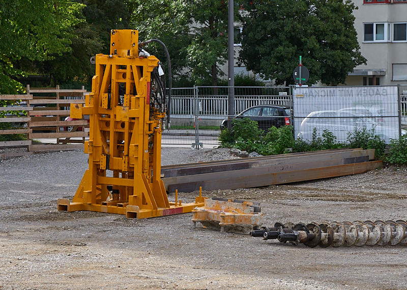14.08.2019 - Die Aufstockungsarbeiten am OMGR beginnen