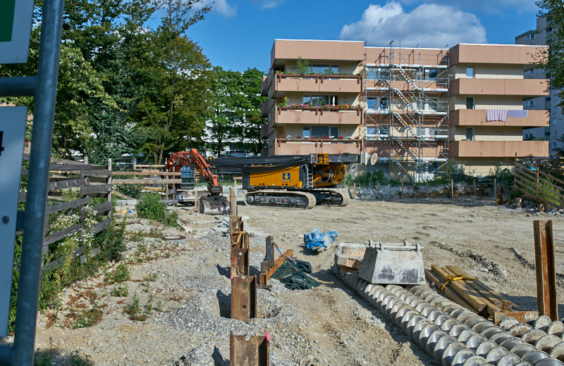 30.08.2019 - Die Spundwände sind vorerst gebohrt