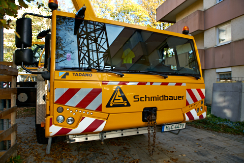 23.10.2019 - Ein Kran für den Oskar-Maria-Graf-Ring