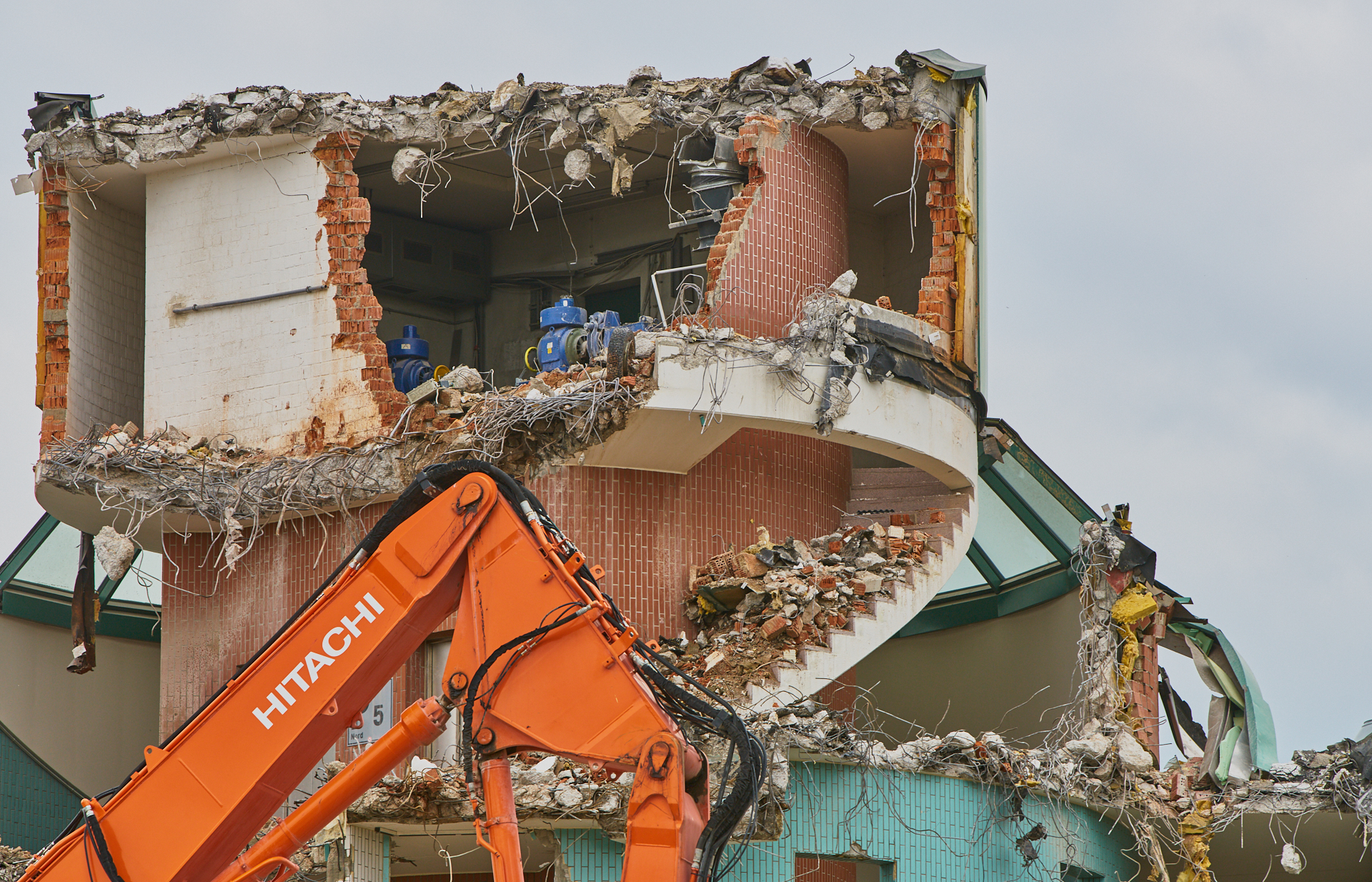 NEUPERLACH, PEP-BAUSTELLE - ABRISS UND NEUBAU NEUPERLACH, PEP-BAUSTELLE - ABRISS UND NEUBAU