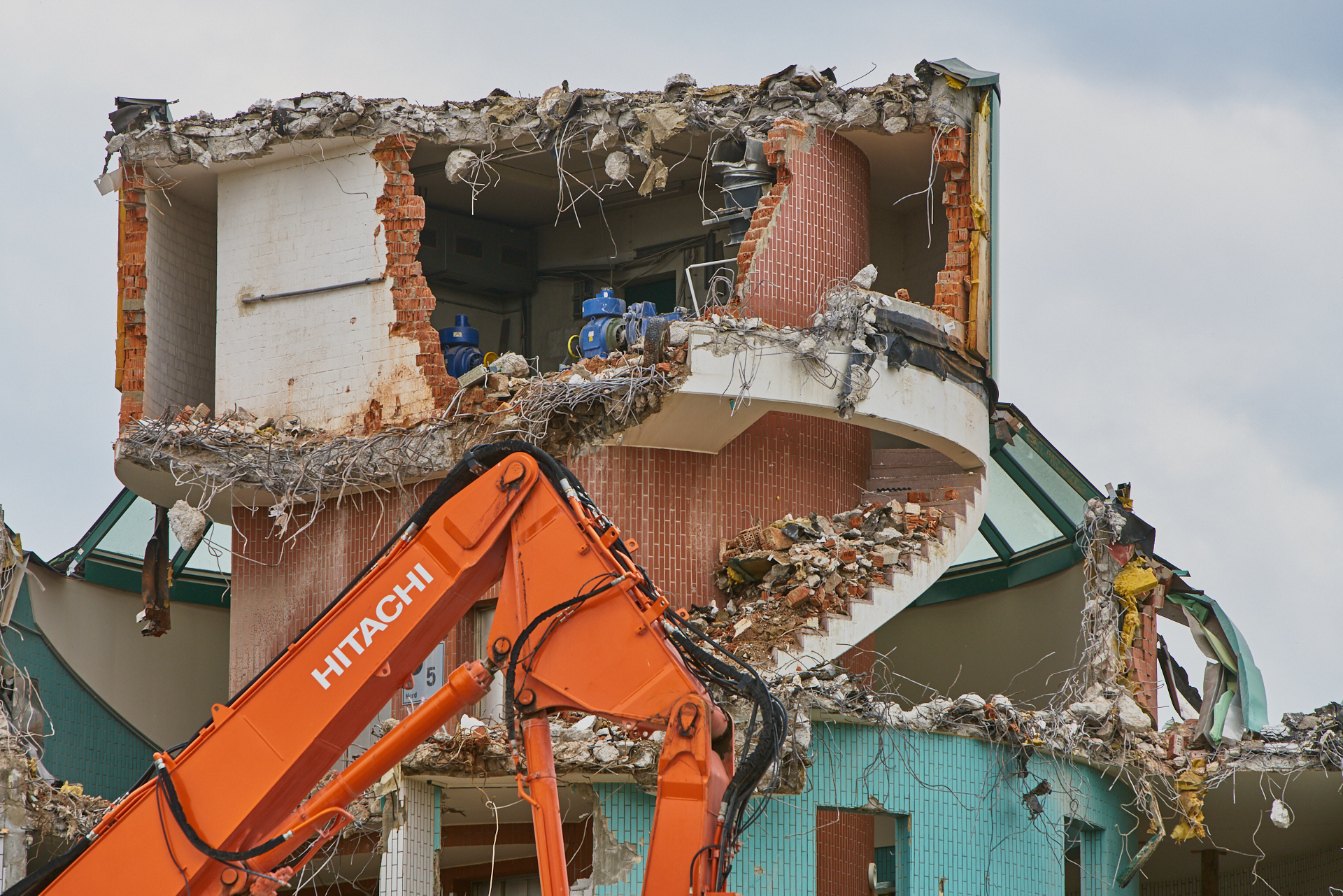 NEUPERLACH, PEP-BAUSTELLE - ABRISS UND NEUBAU NEUPERLACH, PEP-BAUSTELLE - ABRISS UND NEUBAU