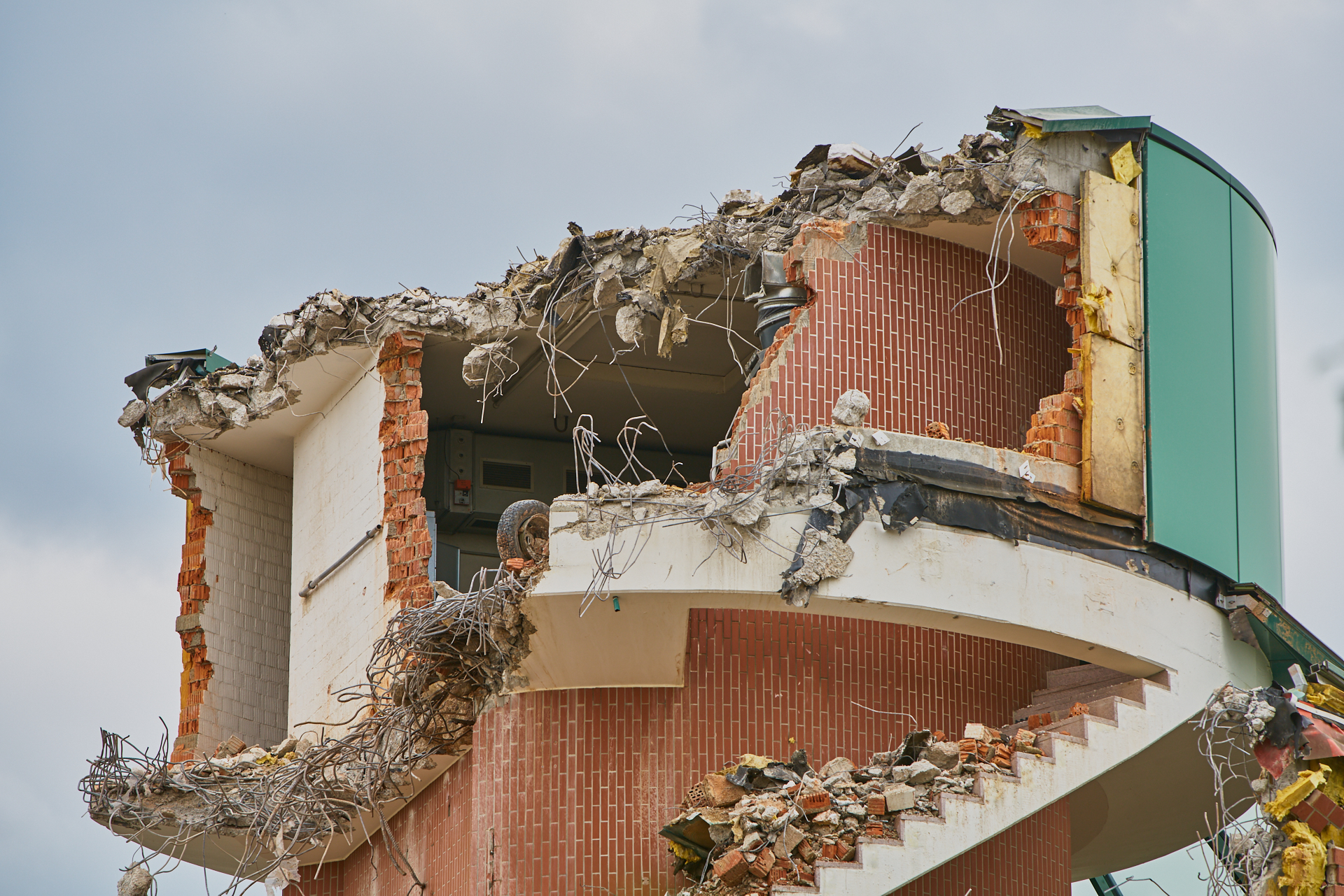 NEUPERLACH, PEP-BAUSTELLE - ABRISS UND NEUBAU NEUPERLACH, PEP-BAUSTELLE - ABRISS UND NEUBAU