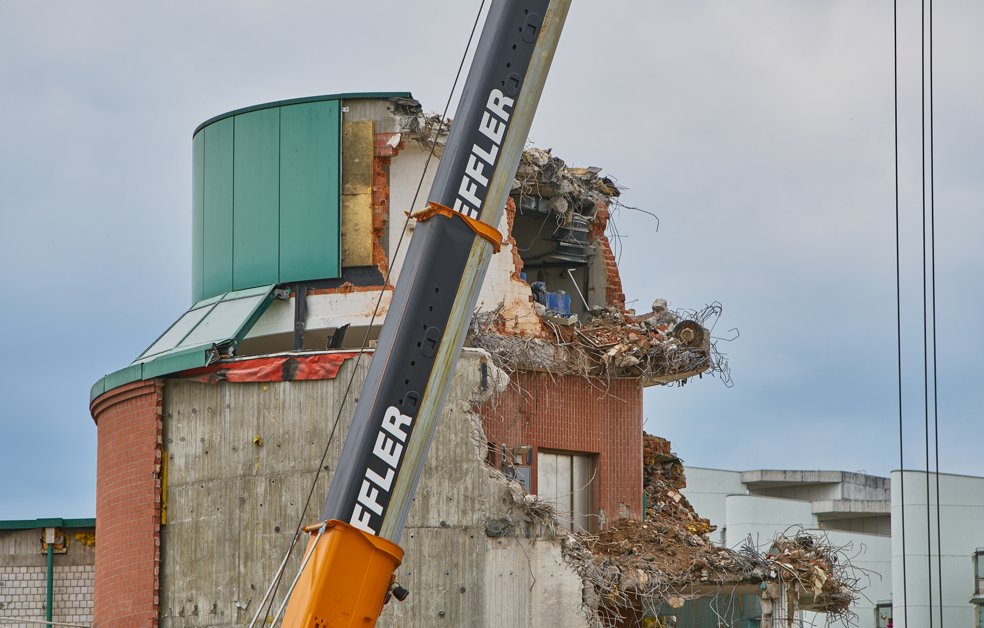 NEUPERLACH, PEP-BAUSTELLE - ABRISS UND NEUBAU NEUPERLACH, PEP-BAUSTELLE - ABRISS UND NEUBAU