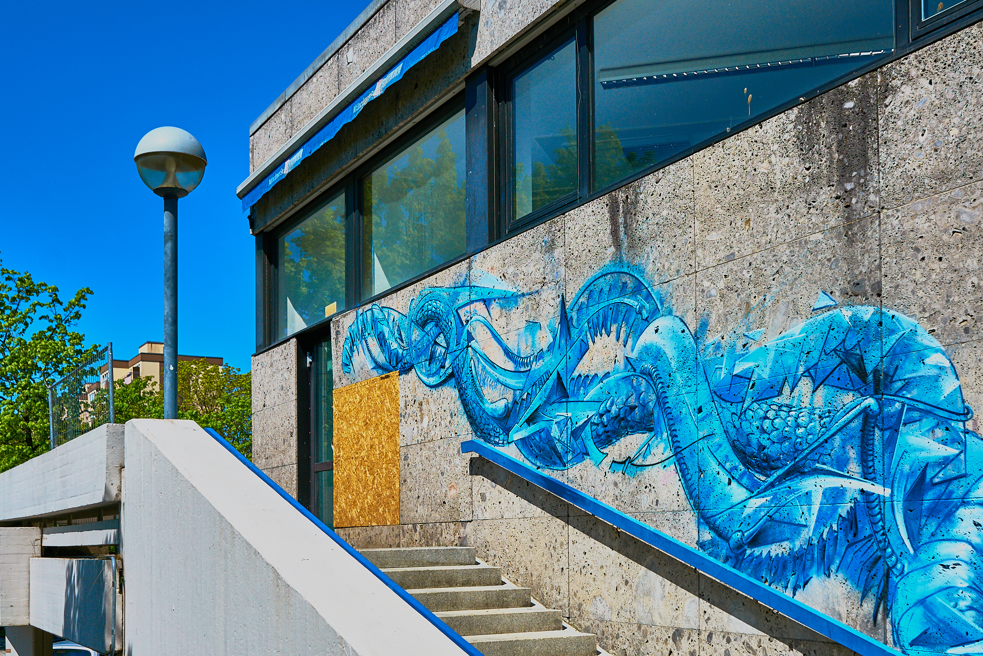 #Neuperlach, #Quiddezentrum, #Kultur, #Kunst, #Kunsttreff, #Streetart, #Grafitties, #Abriss, #Neubau, #CAZ123