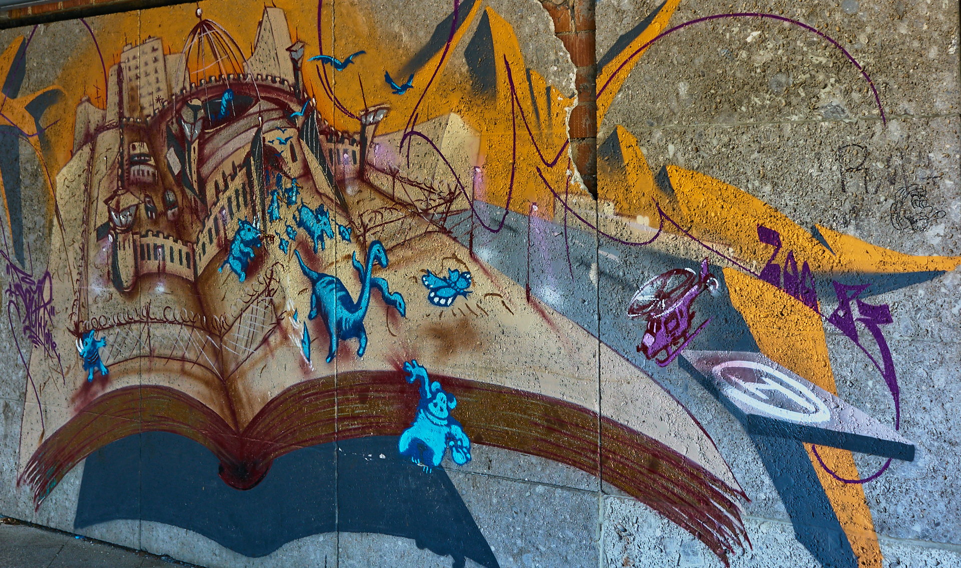 #Neuperlach, #Quiddezentrum, #Kultur, #Kunst, #Kunsttreff, #Streetart, #Grafitties, #Abriss, #Neubau, #CAZ123