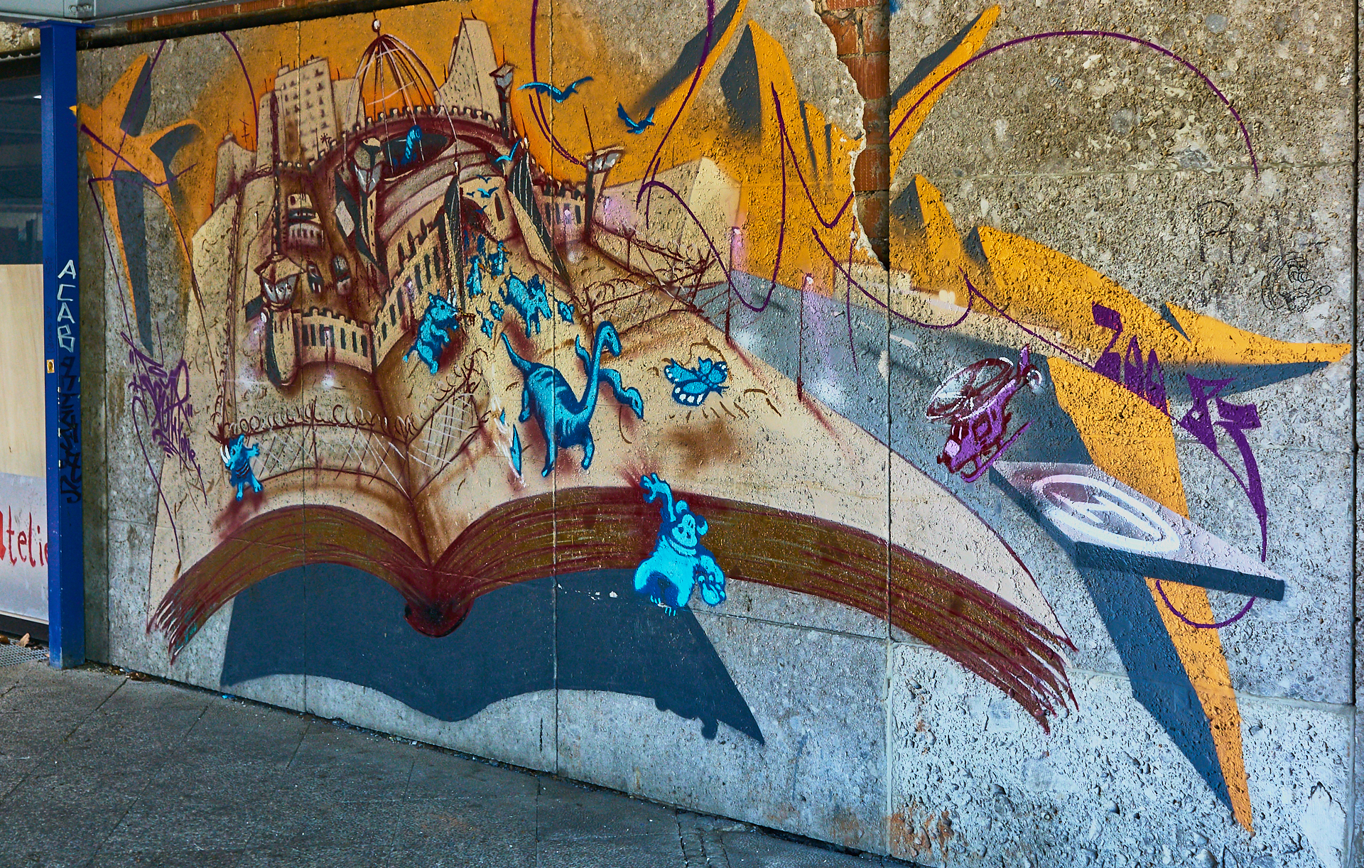 #Neuperlach, #Quiddezentrum, #Kultur, #Kunst, #Kunsttreff, #Streetart, #Grafitties, #Abriss, #Neubau, #CAZ123