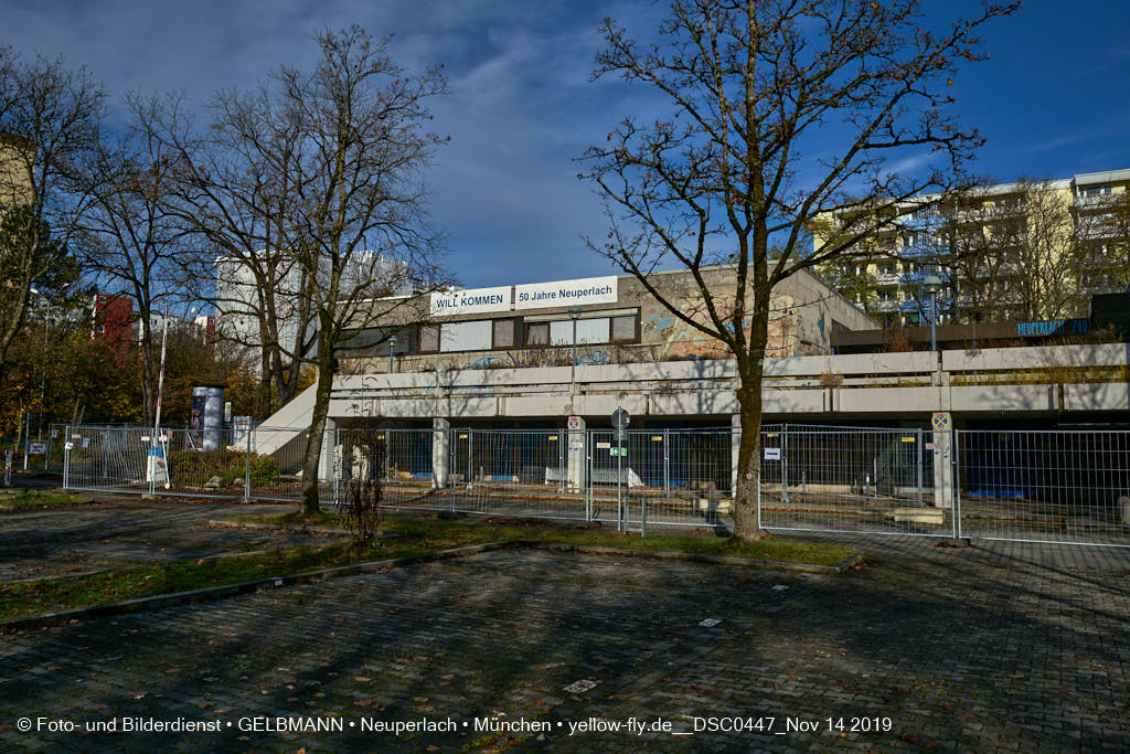 14.11.2019 - Das Quiddezentrum kurz vor dem Abriss in Neuperlach