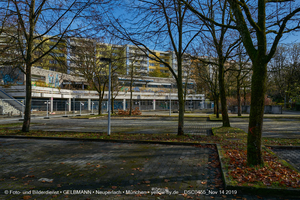 14.11.2019 - Das Quiddezentrum kurz vor dem Abriss in Neuperlach